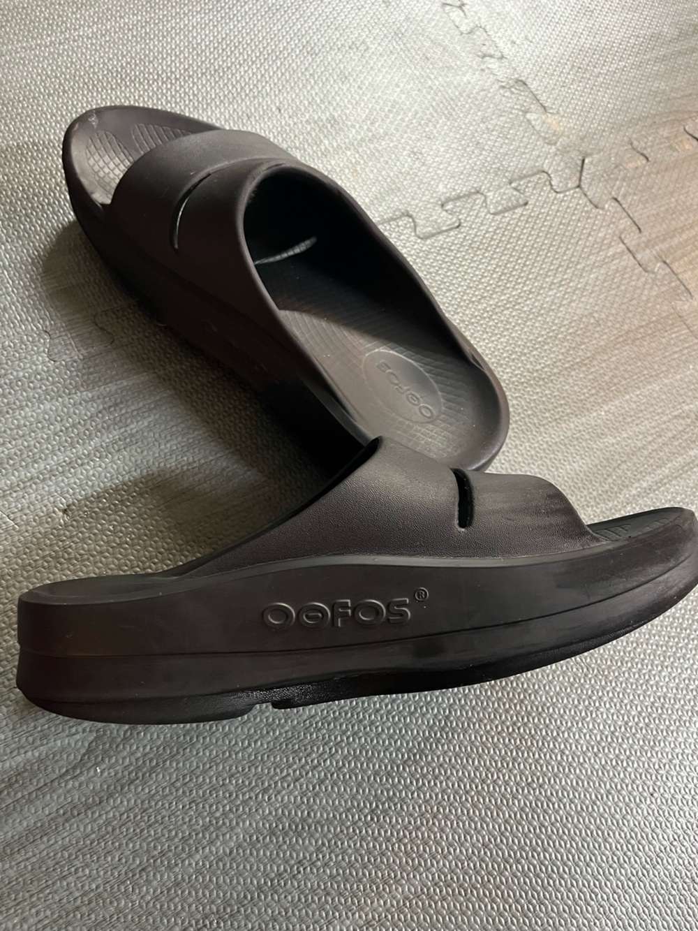 OOFOS Women’s Recovery Slide - Black